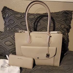 Michael Kors set